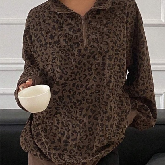 SHEIN Casual Zip Up Front Long Sleeve Leopard Print Sweatshirt - Picture 2 of 7